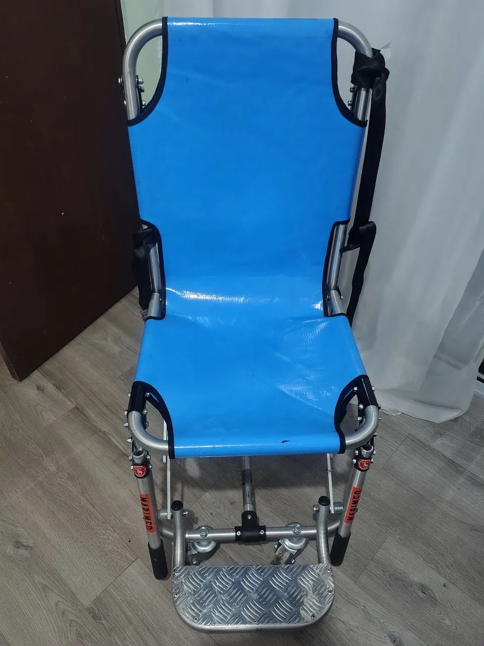Cadeira de resgate dobrável 
