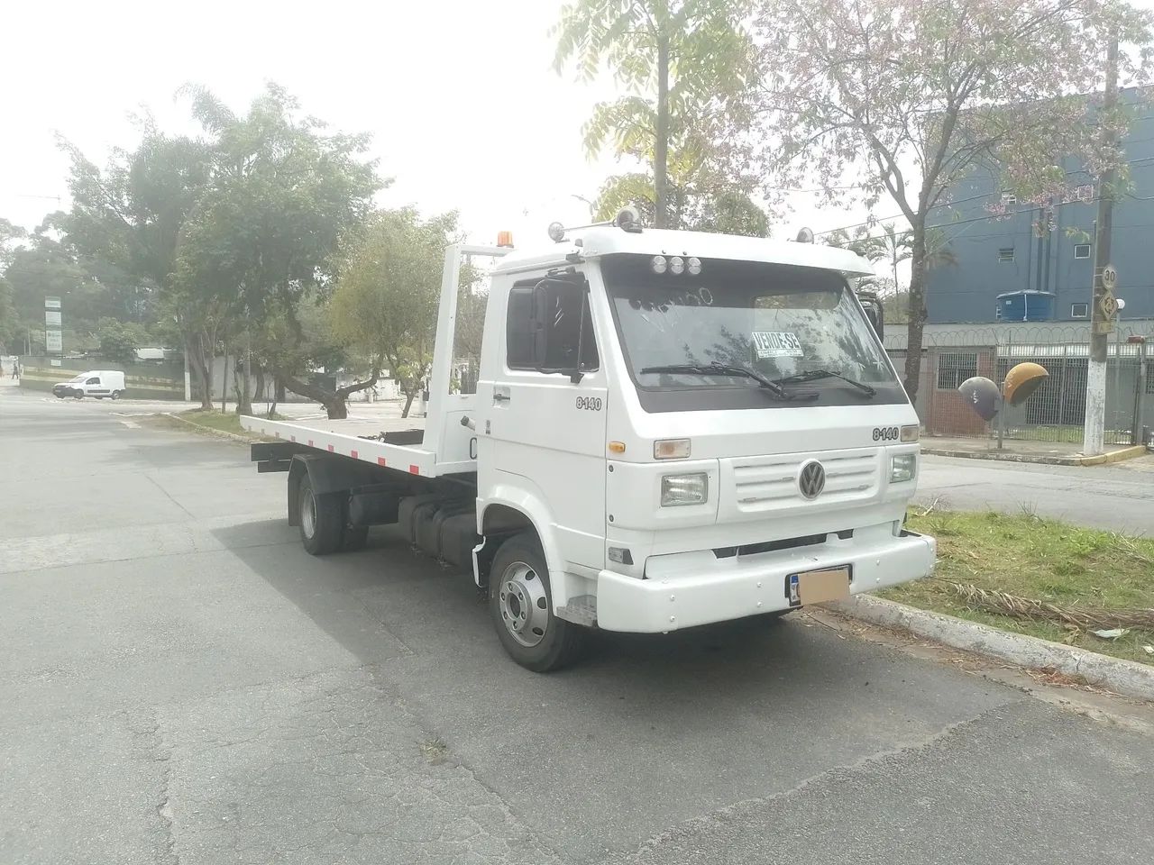 Caminhão VW 8140