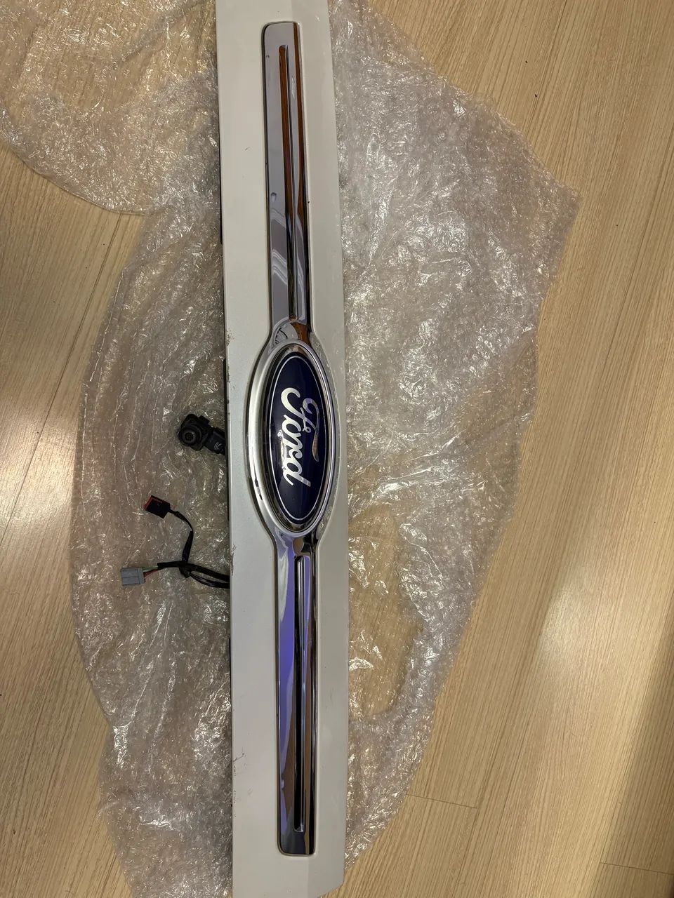 Moldura tampa traseira Ford Edge 2011/2014 - Foto 2