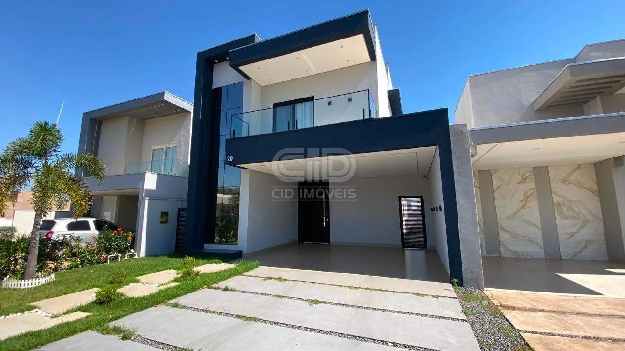 Sobrado com 4 Quartos no Condomínio Belvedere II