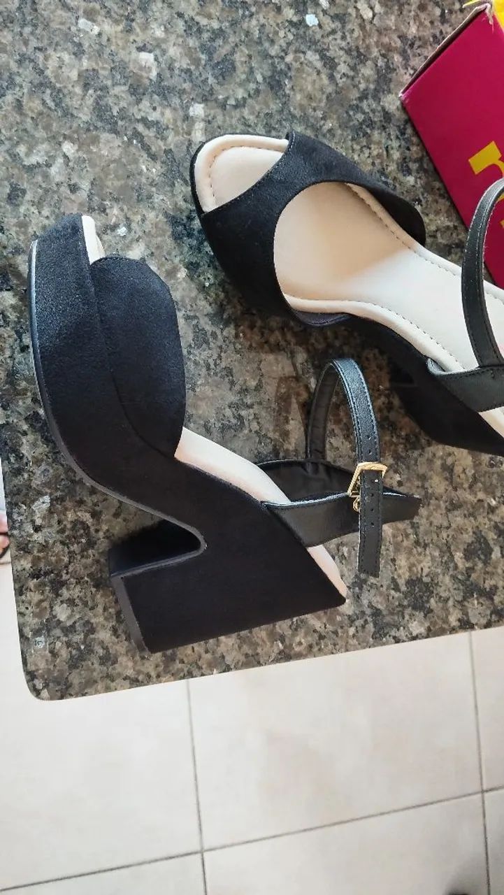 Vende-se Sandália Moleca  - Foto 4