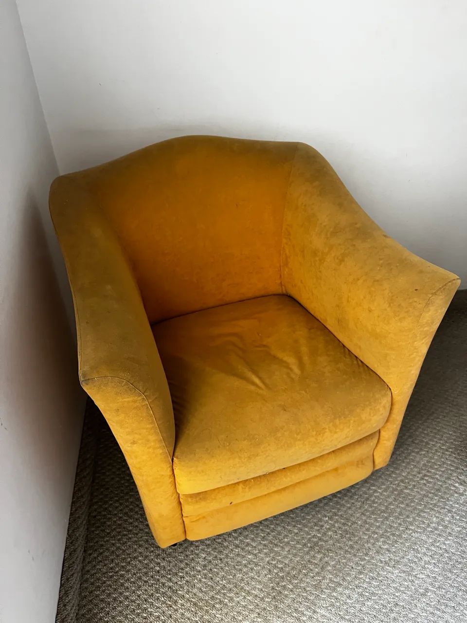 Poltrona Usada - Foto 2