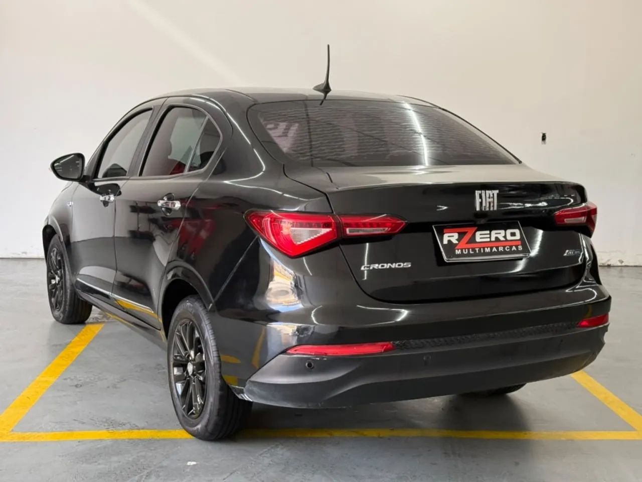 Fiat Cronos Precision 1.8 16V Flex Aut. 2019 - Foto 2