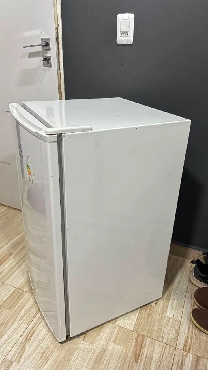 Frigobar Electrolux 122 L 110 V - Foto 4