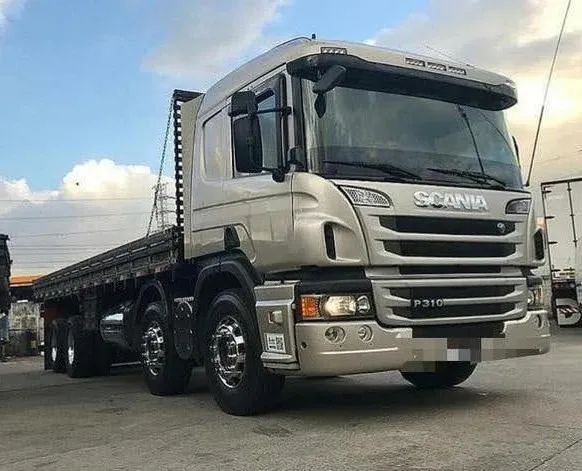 Scania P310 2016 8x2 Carroceria