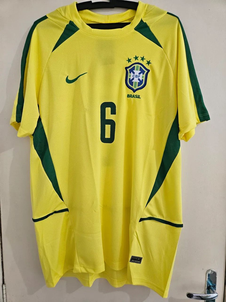 Camisa do Brasil 2002 Retrô Amarela Roberto Carlos