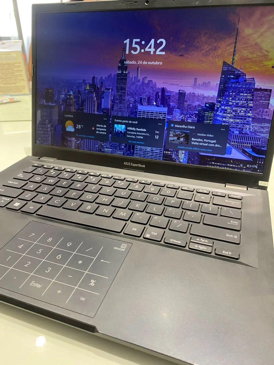 Notebook ASUS ExpertBook