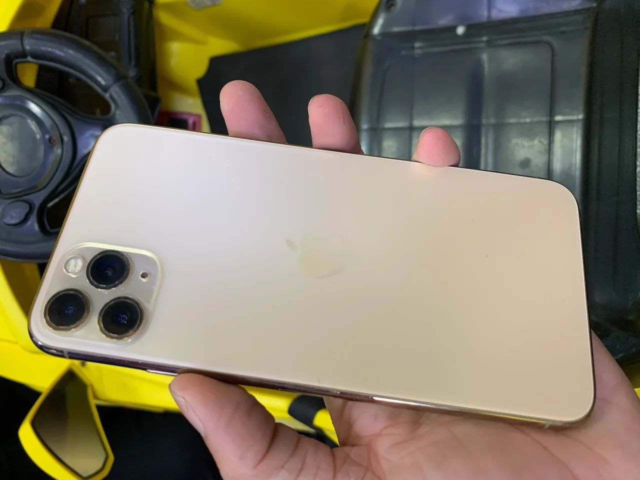 IPHONE 11 PRO MAX - Foto 2