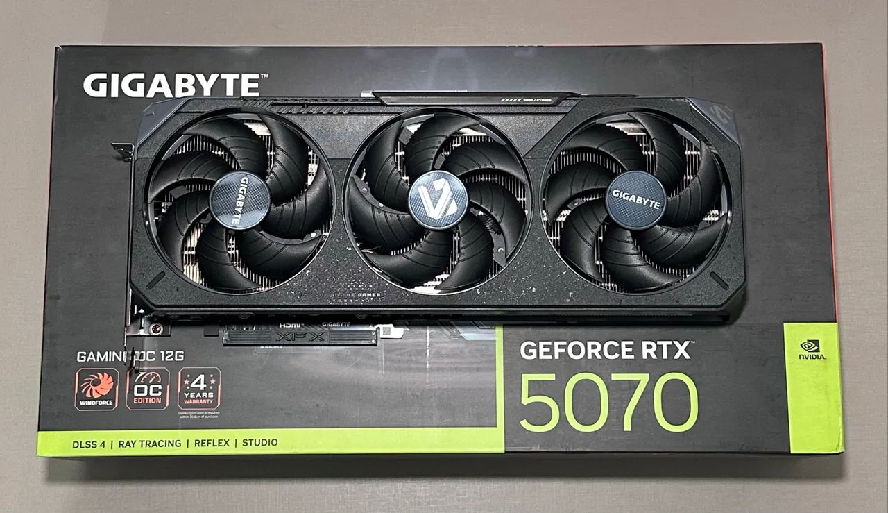 RTX 5070 12GB - Gigabyte Triple Fan