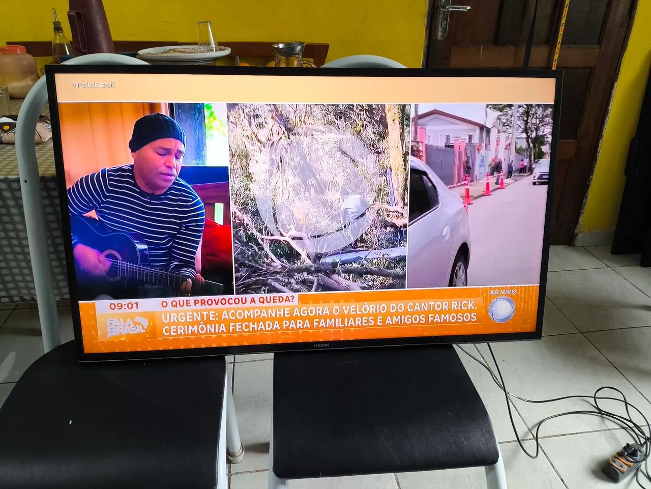 Tv smart 4k Samsung 40 polegadas funcionando perfeitamente  - Foto 3