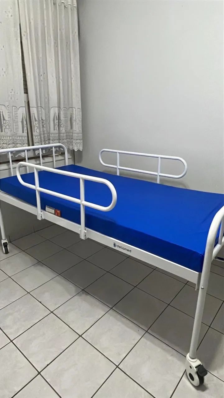 Cama Hospitalar Dellamed com Colchão e Grades - Foto 4