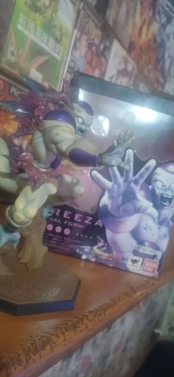 Figure action freeza