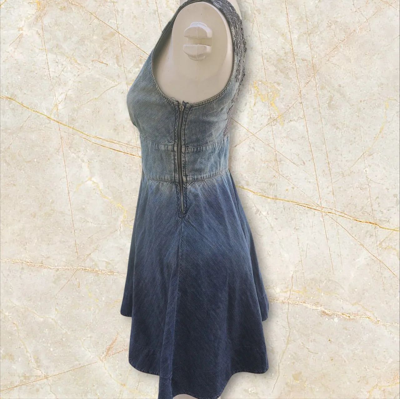 Vestido jeans bordado - Foto 2