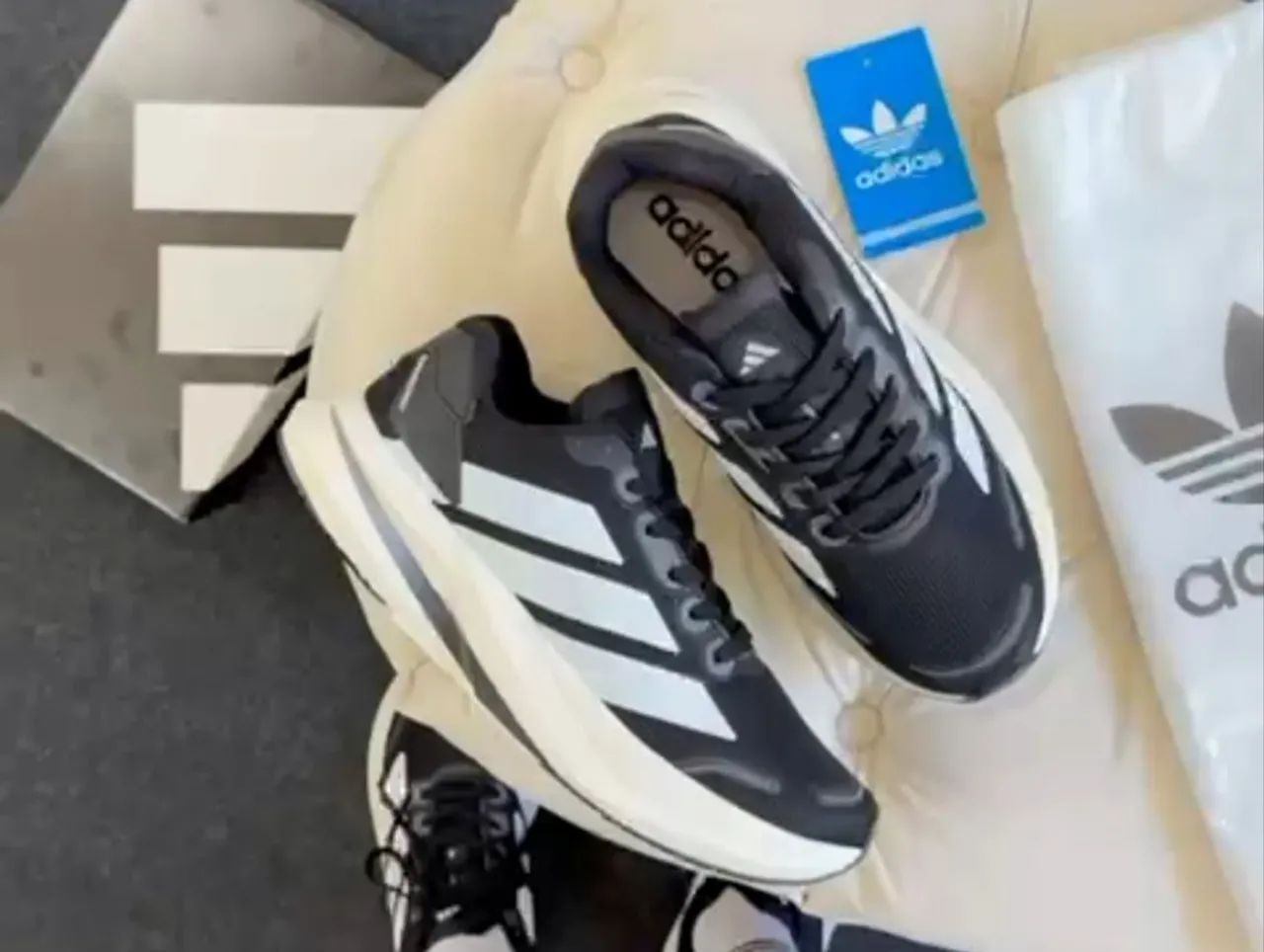 Tênis Adidas Duramo replica  - Foto 3
