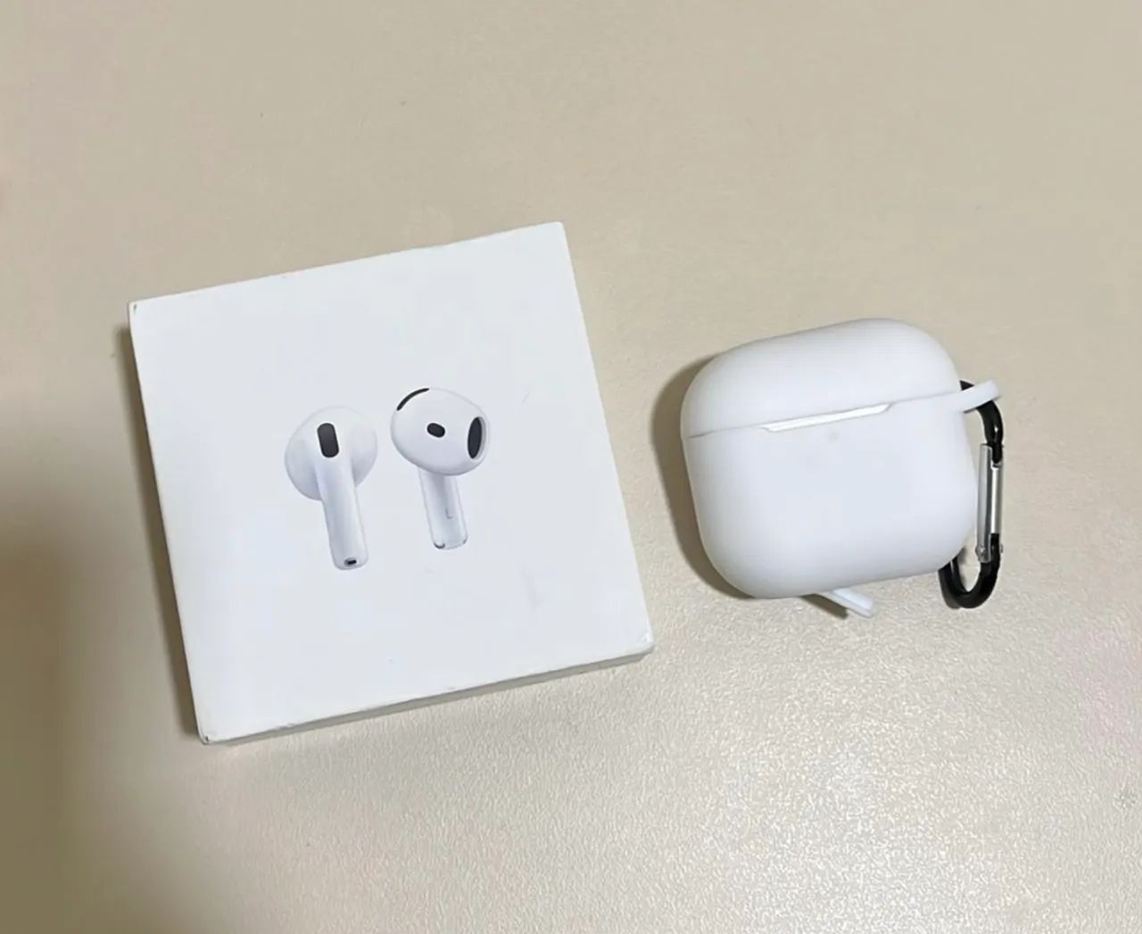 AirPod 4