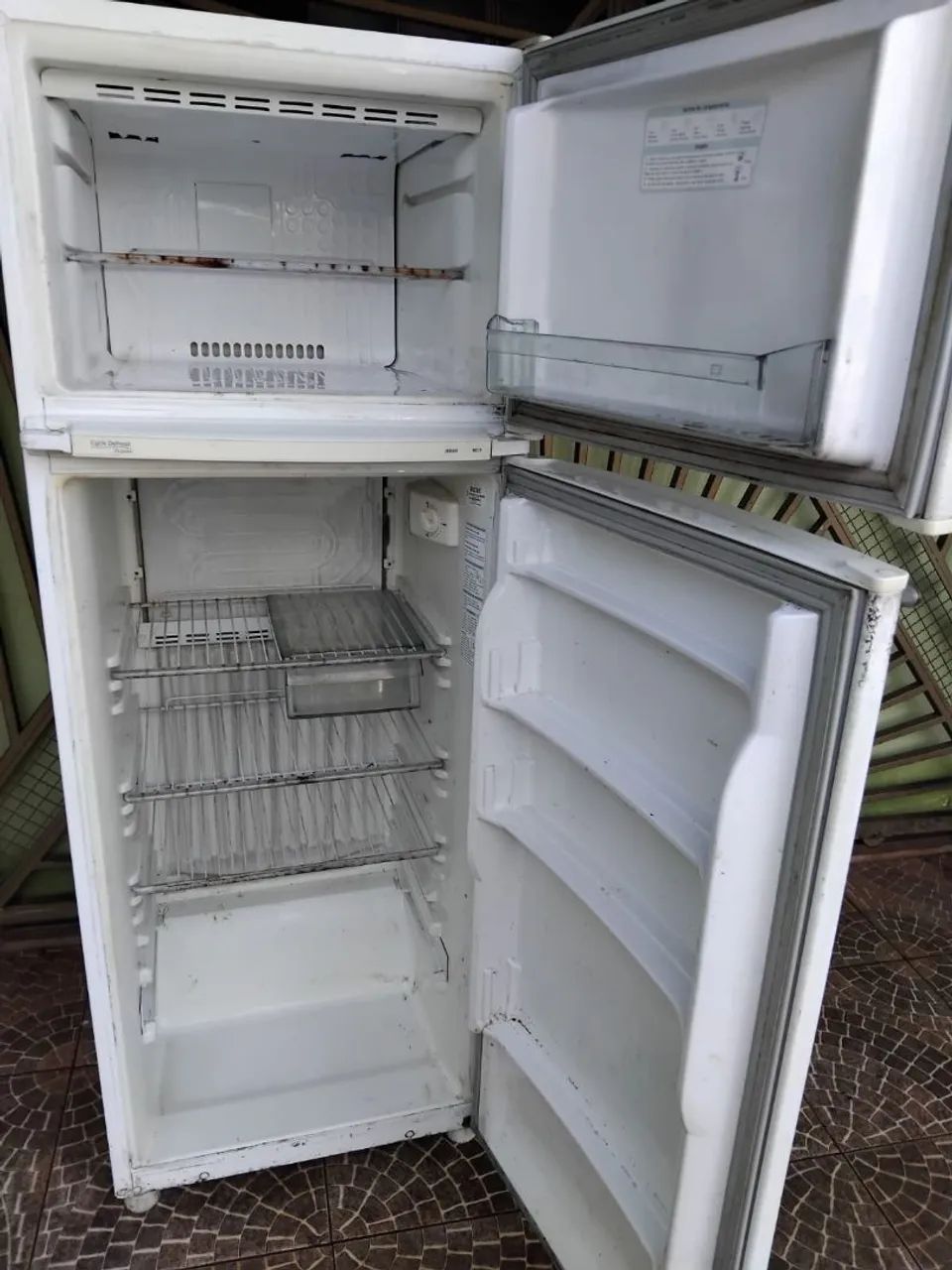Vende-se geladeira  - Foto 2