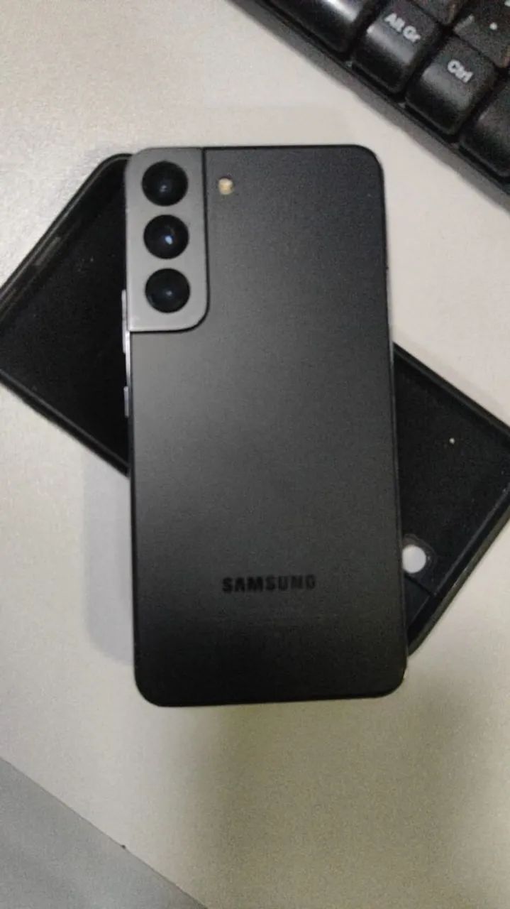 S22 + poco x5 pro em iPhone 
