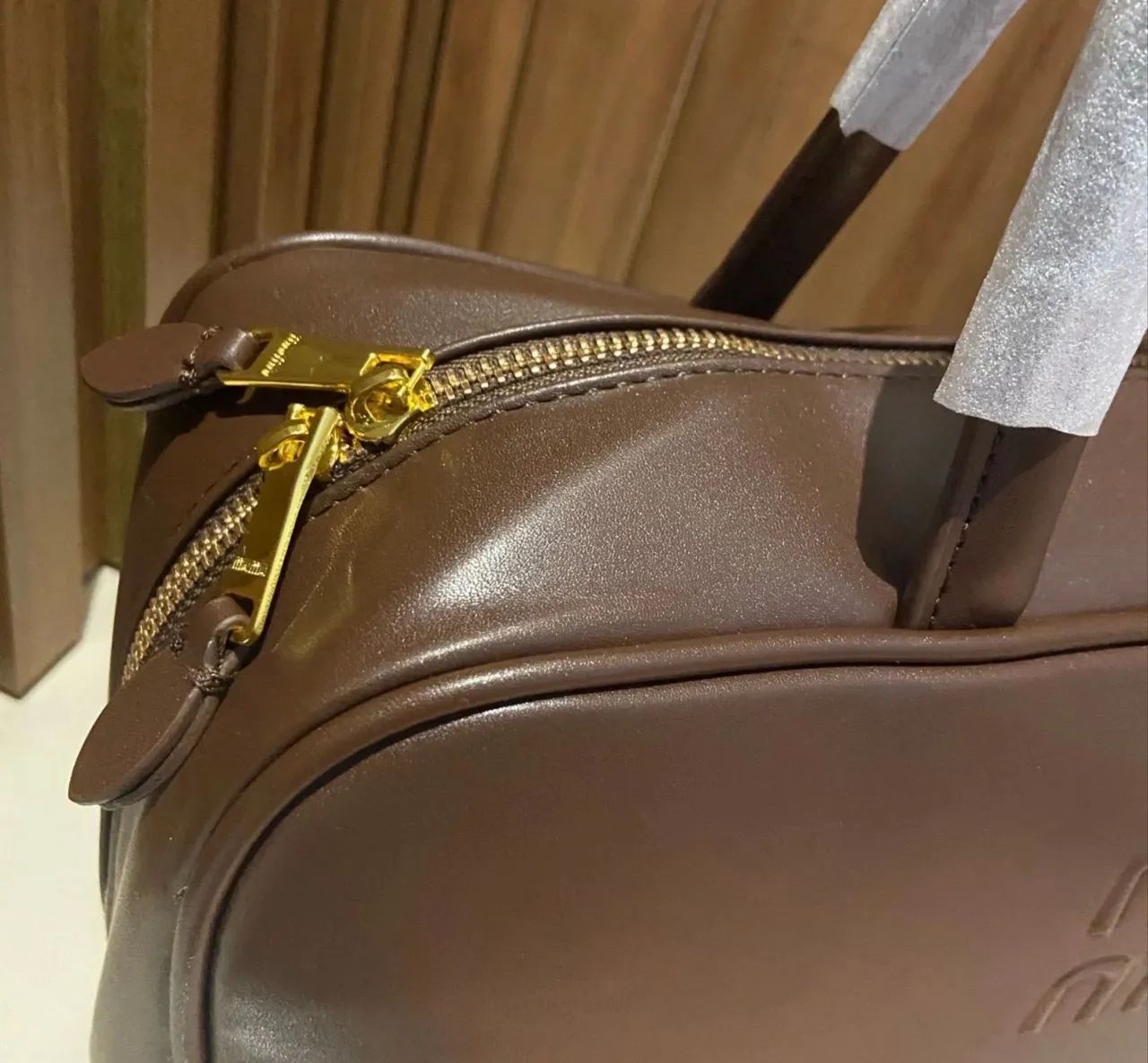 Miu miu bolsa Beau em couro  - Foto 3
