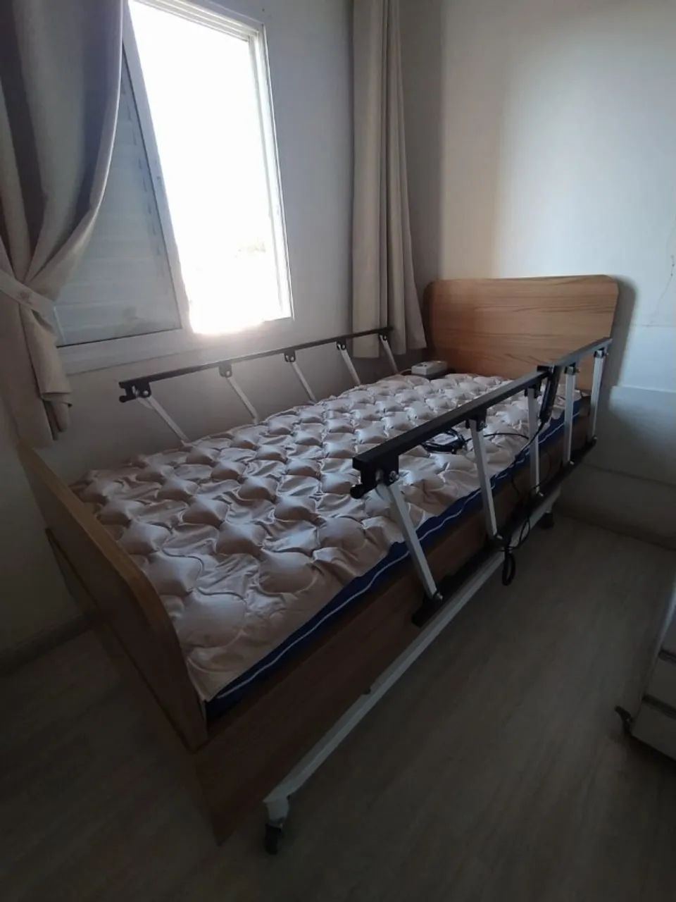 Cama Pilati Motorizada (Madeira) - POUCO USO - Foto 4