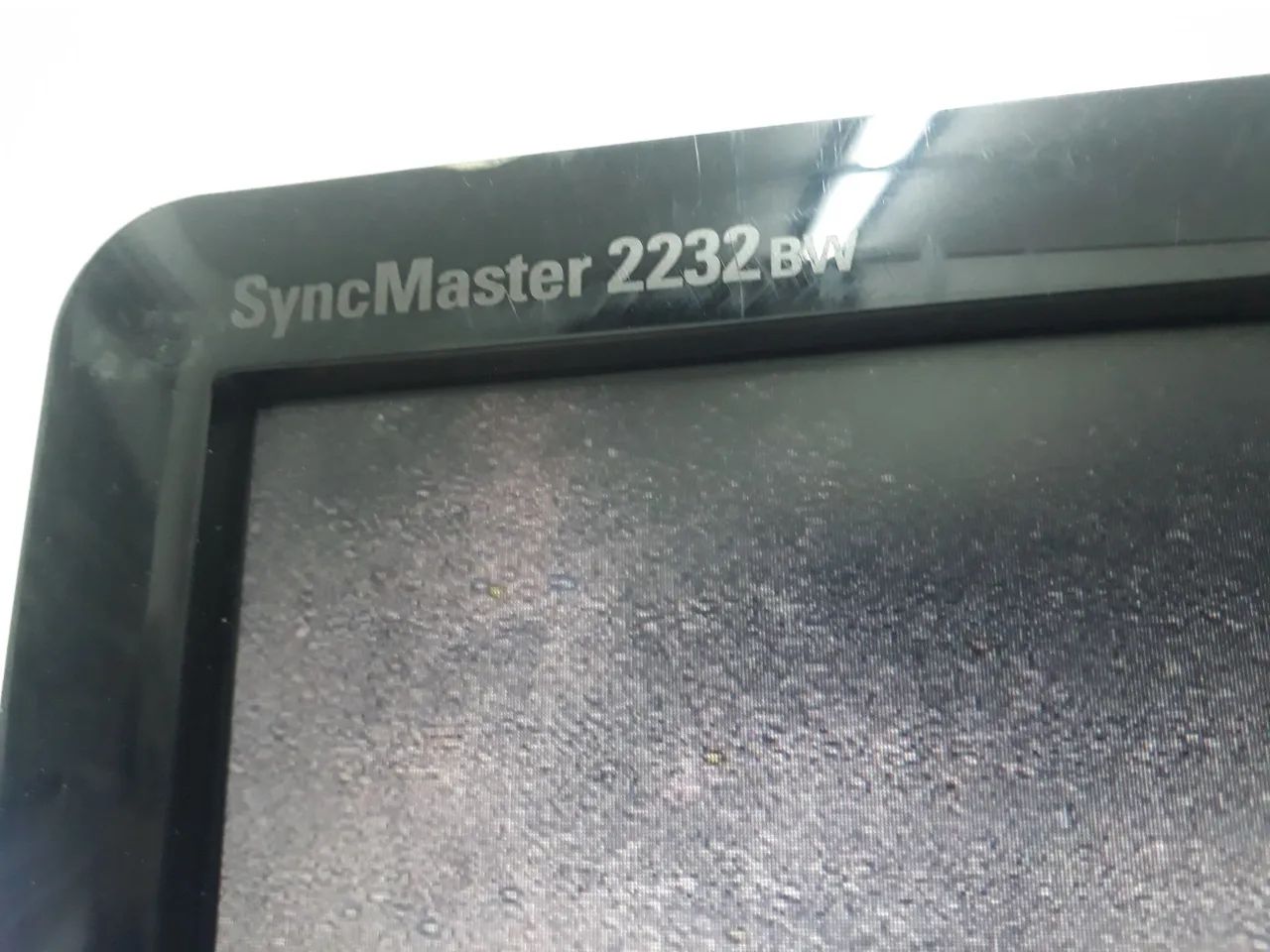 Monitor Samsung SyncMaster 2232bw  - Foto 2