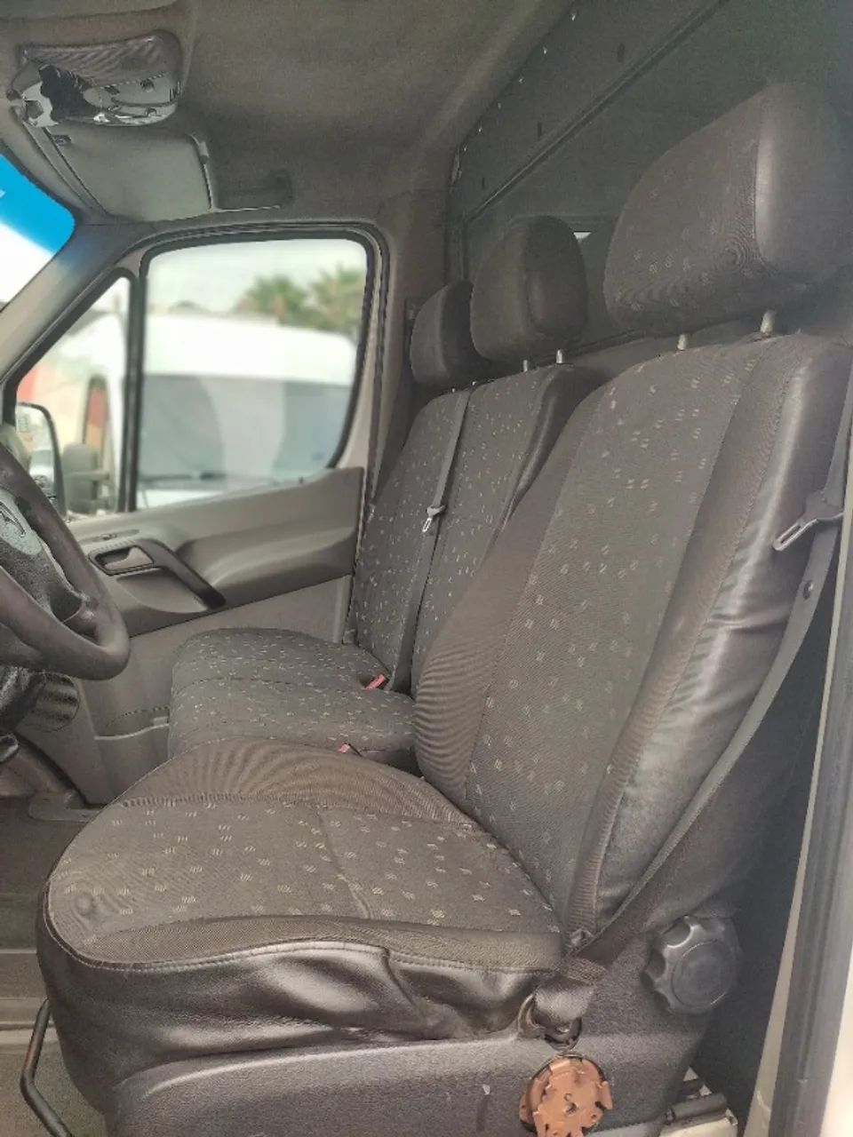 Mercedes-Benz Sprinter 311 Furgão Longo 2.2 Dies, foto 8 de 11