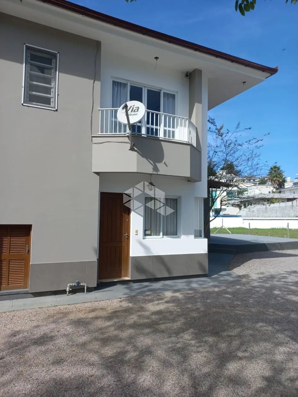 Casa com 03 quartos/dormitórios no bairro Pedra Branca, em Palhoça- SC