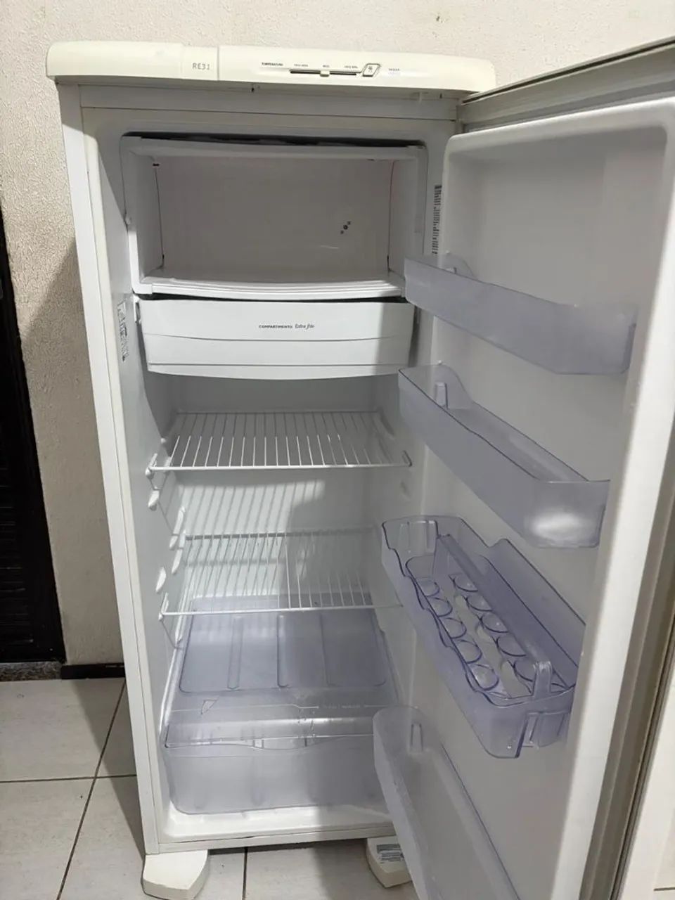 Geladeira ELECTROLUX  - Foto 2