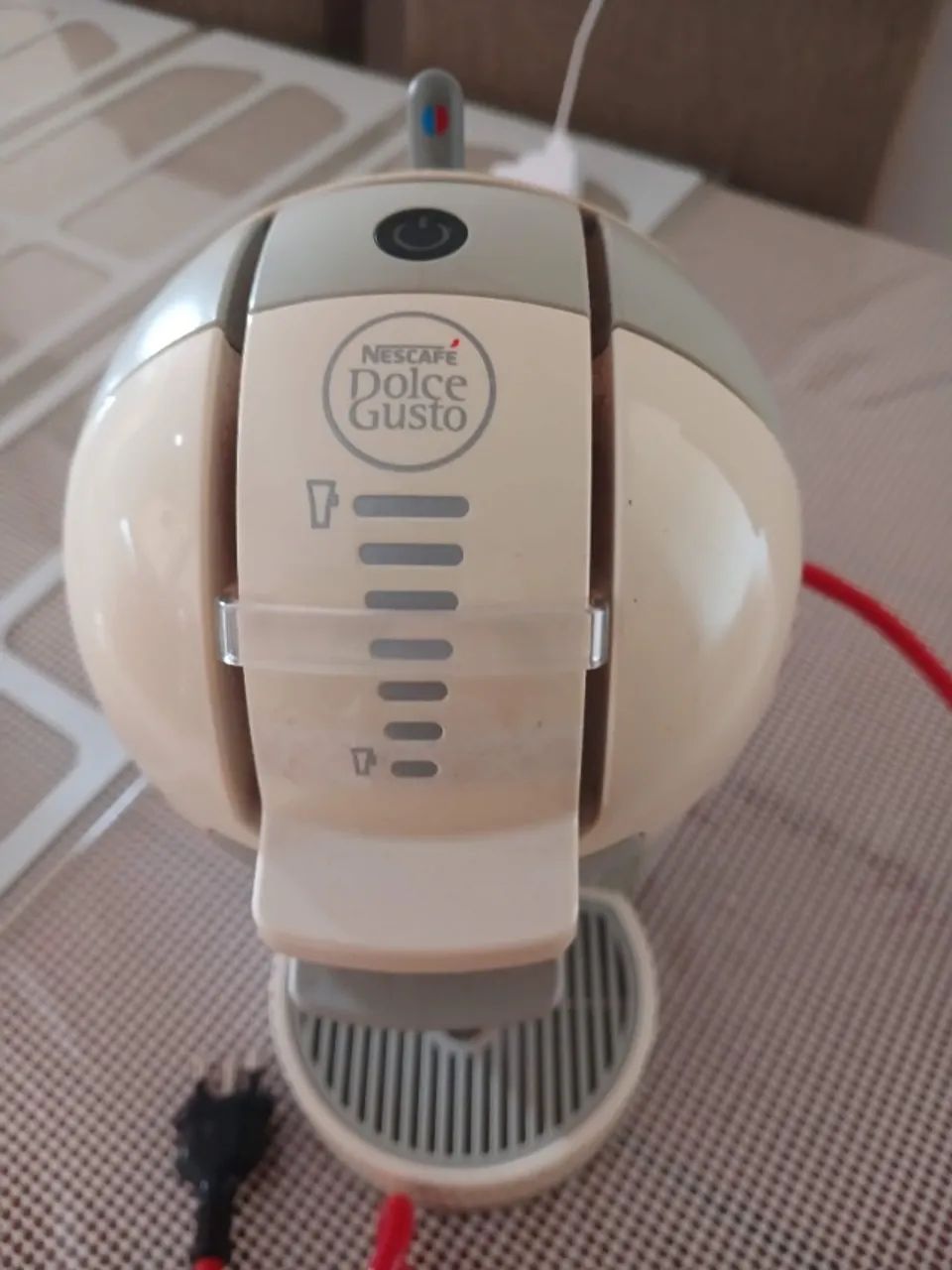 Máquina de Café Dolce Gusto Arno - Prática e Elegante