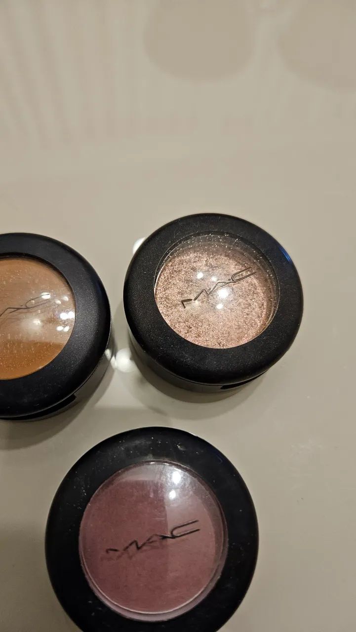 3 sombras da Mac + 1 delineador - Foto 3