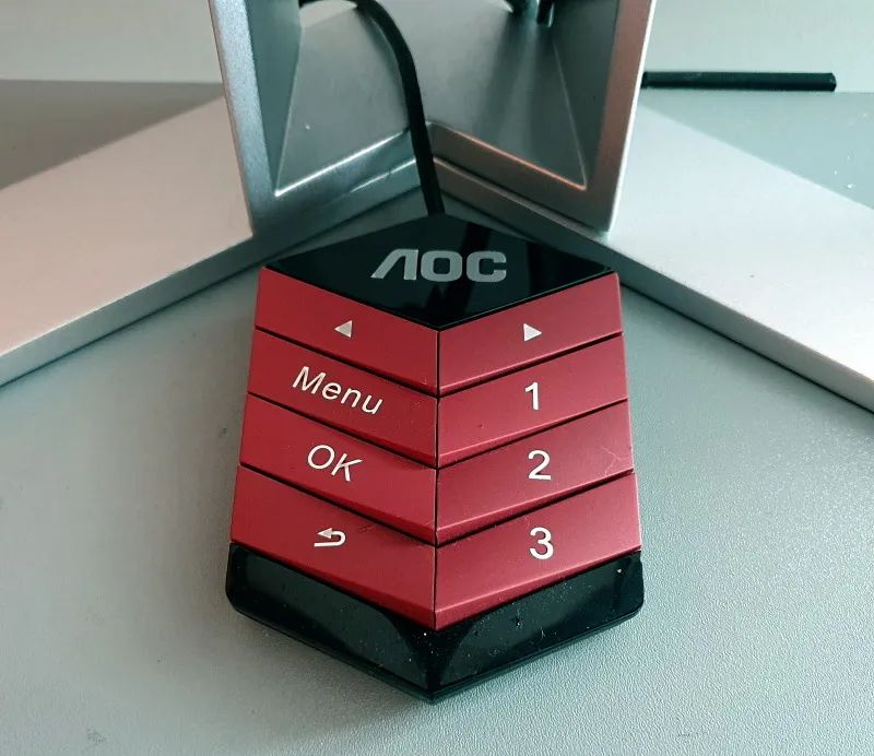 Monitor AOC AGON 240hz 0.5 ms - Foto 4