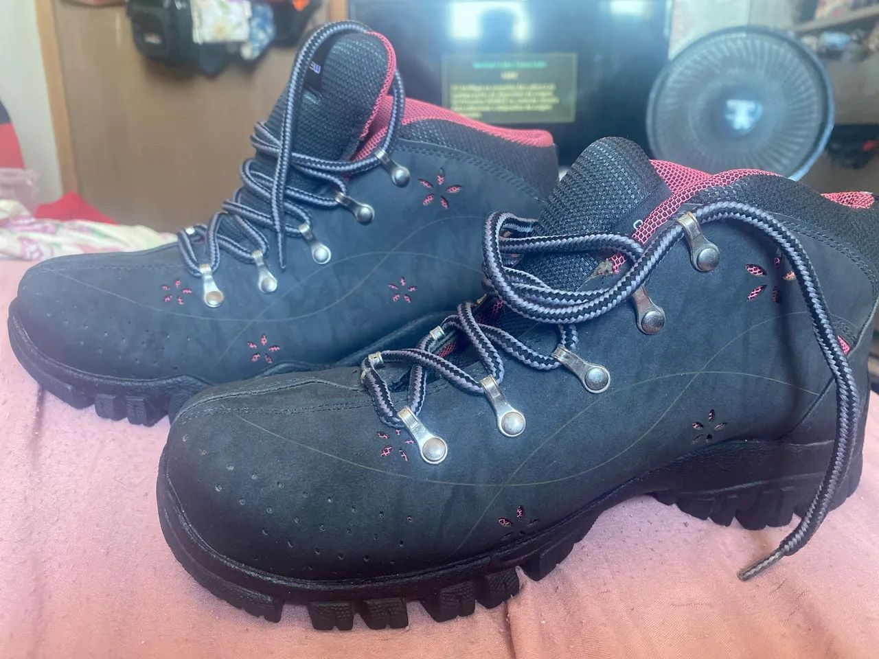 Bota de Trilha Gonew Feminina  - Foto 2
