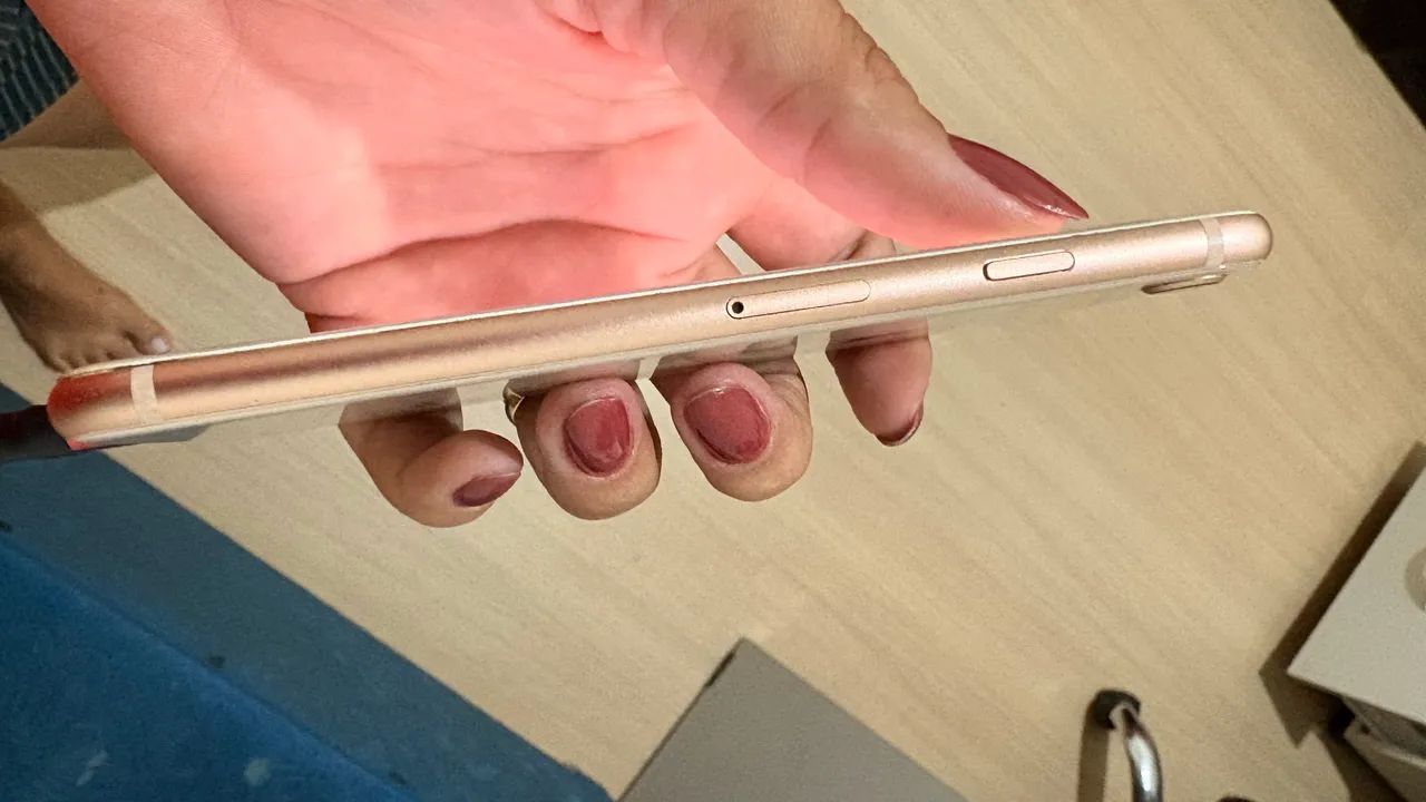 iPhone 8 para retirada de peças - Foto 2
