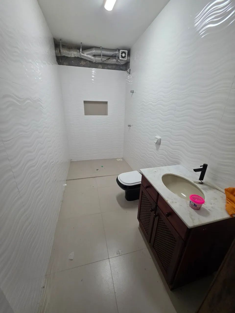 Alugo sala comercial de 35m² na Rua agua branca - Foto 4