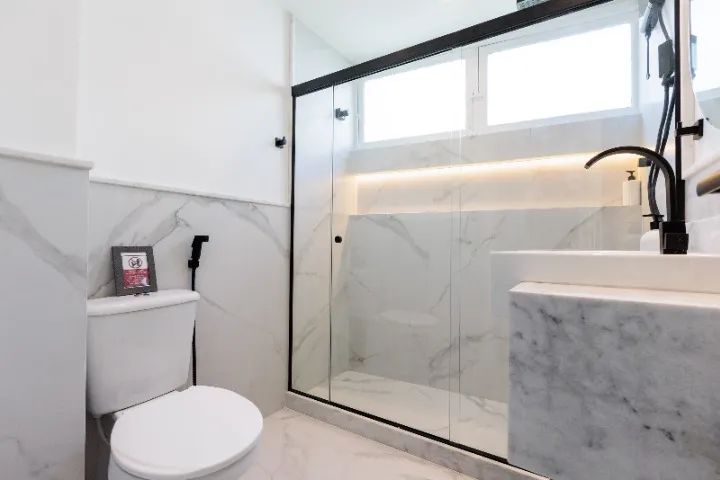 Apartamento temporada em Copacabana, reformado e mobiliado, sala e quarto - Foto 11