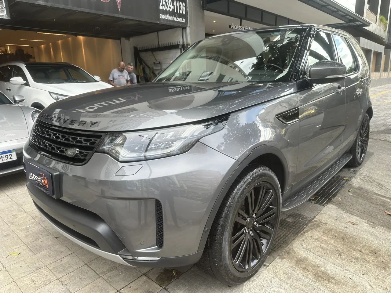 Land Rover Discovery 2018