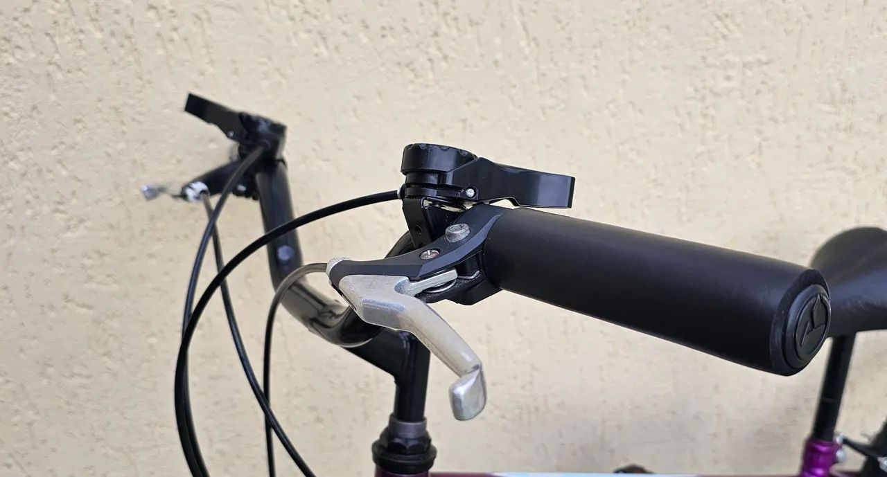 Vende-se bicicleta  Aro  24 - Foto 4