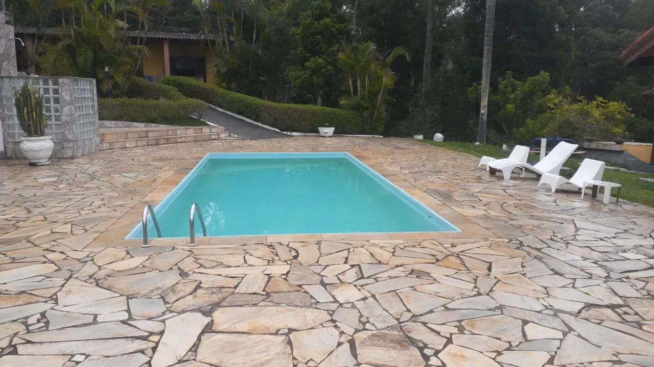 Chácara com 24.500 m2 com 04 casas - Itapecirica da Serra - 50 KM S.P. - Foto 3