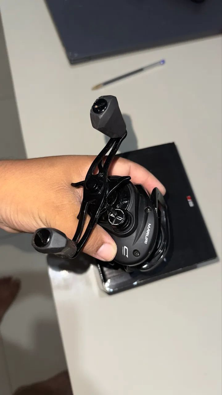 Carretilha Maruri Black tamba BG