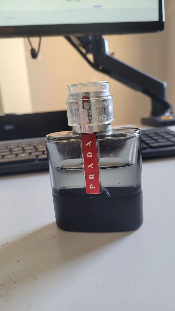 Perfume Prada Carbon Masculino