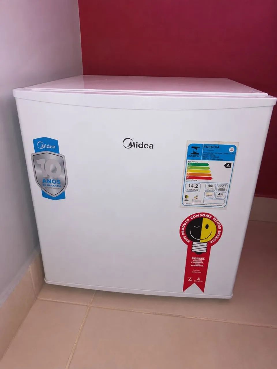 Frigobar Midea 