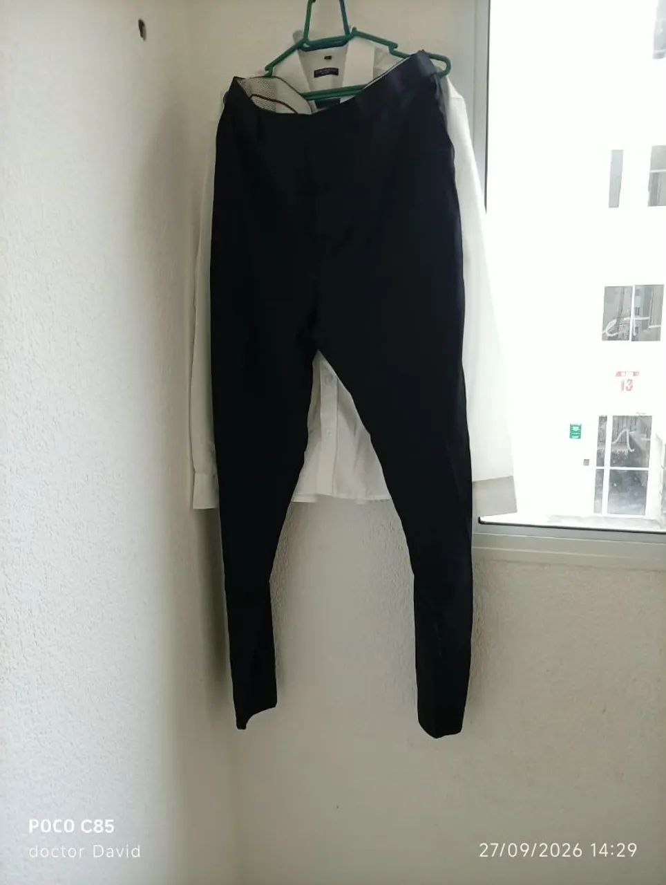 Vendo calça social e camisa NUNCA USADA 