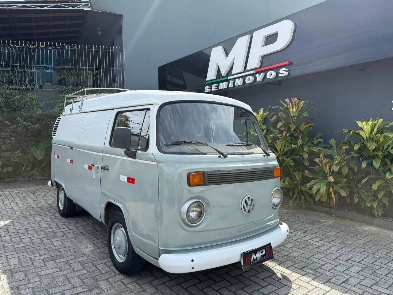 Volkswagen Kombi Furgão 2005