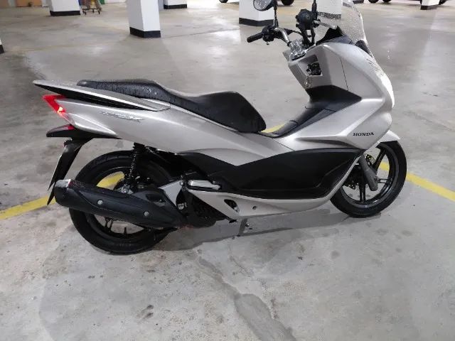 Vende-se PCX 