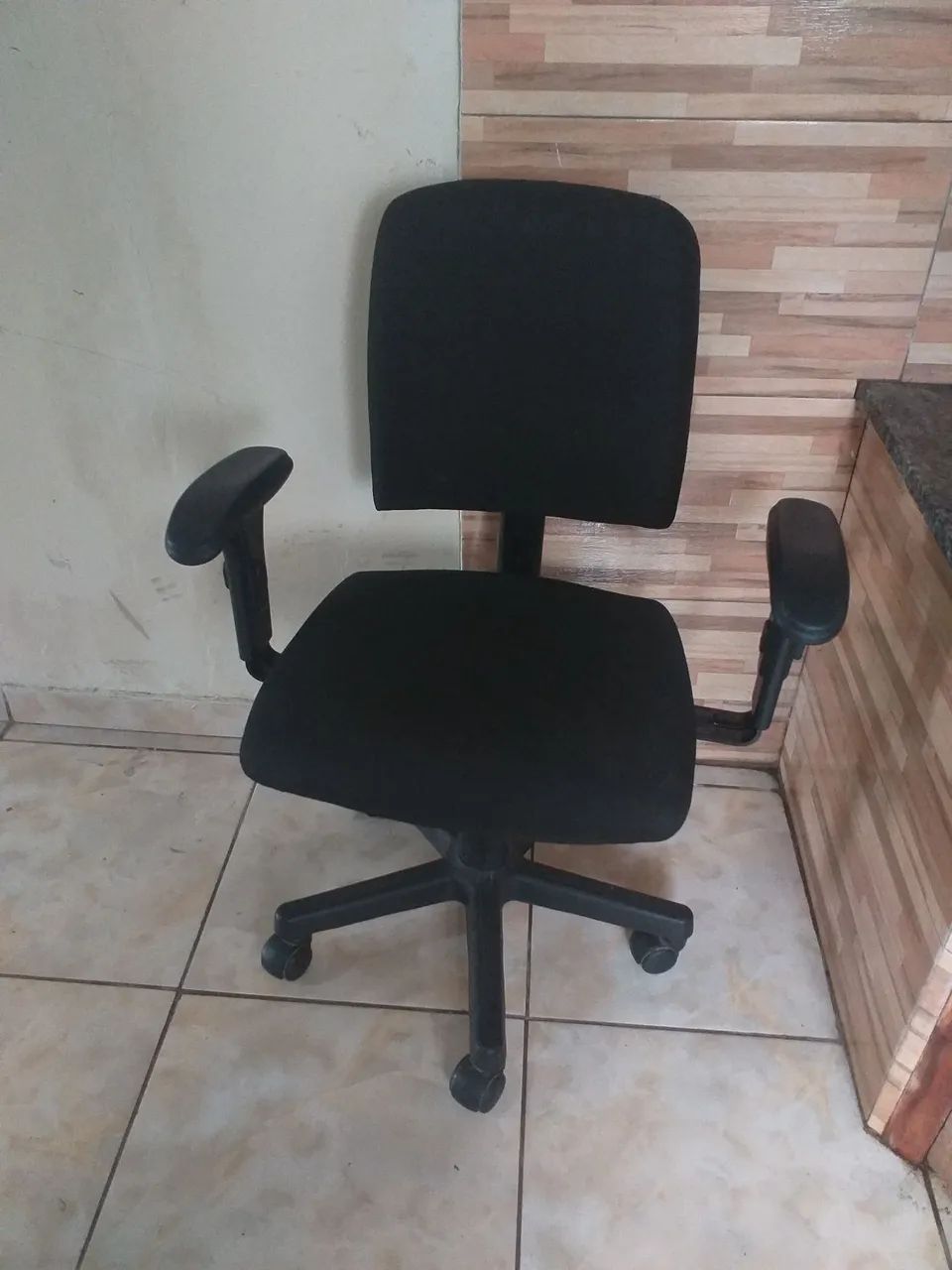 Cadeira Semi Nova  - Foto 2