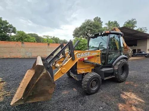 Retroescavadeira  - Foto 5