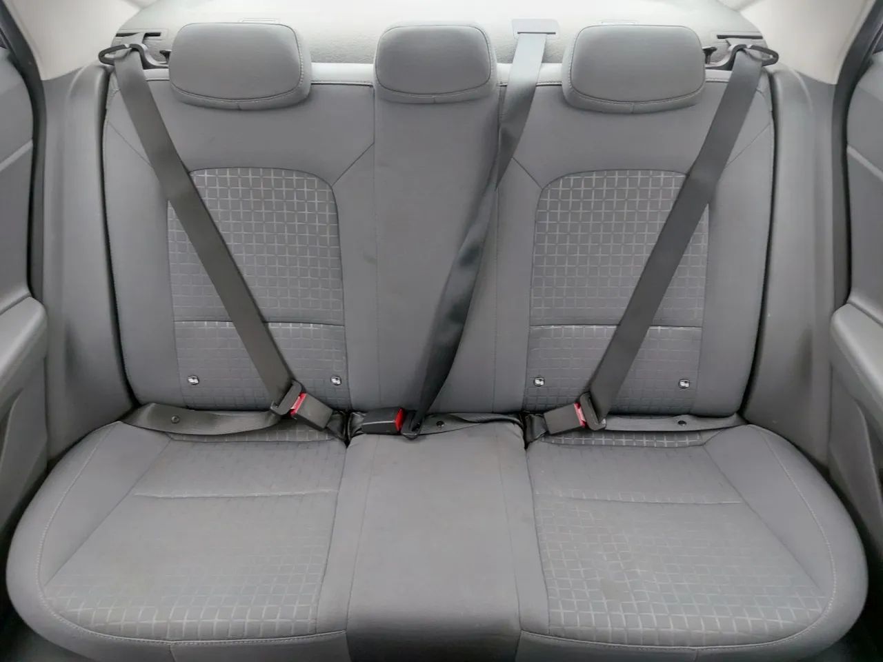 Hyundai HB20S Comfort Plus 1.0 TB Flex 12V Mec., foto 18 de 18