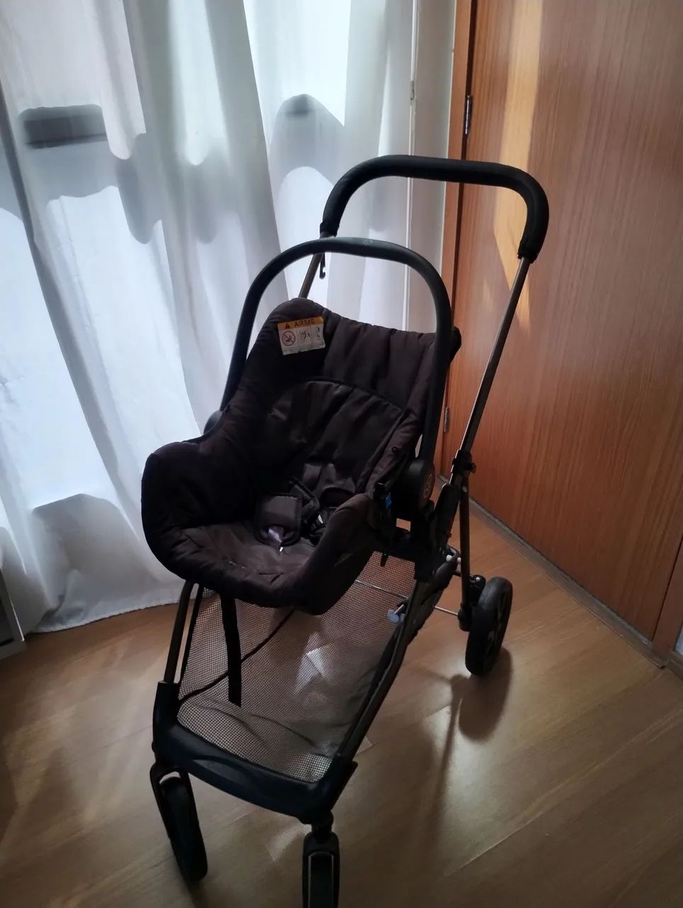 Carrinho de bebê Galzerano com bebê conforto - Foto 2