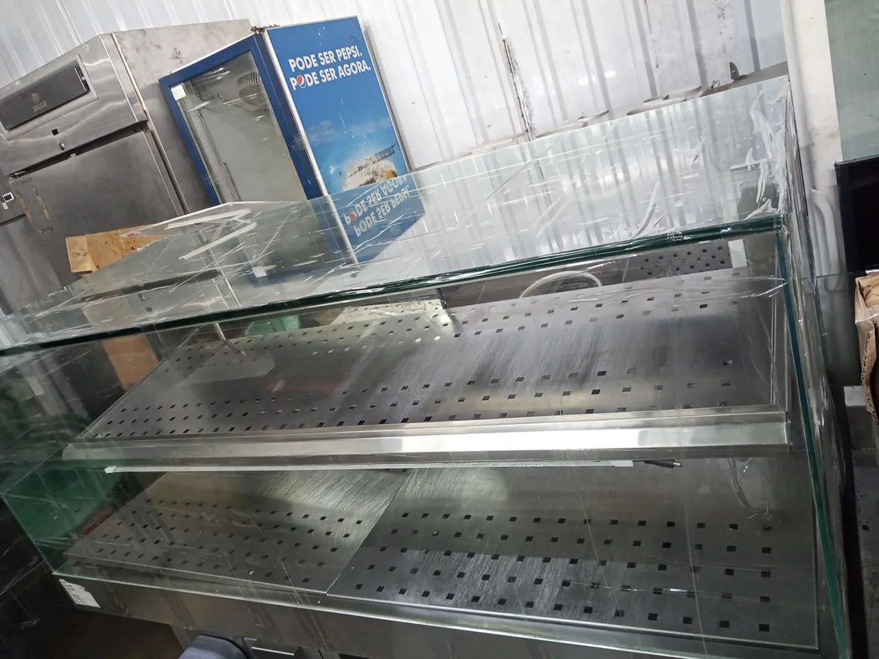Vitrine aquecida, inox , funcionamento perfeito