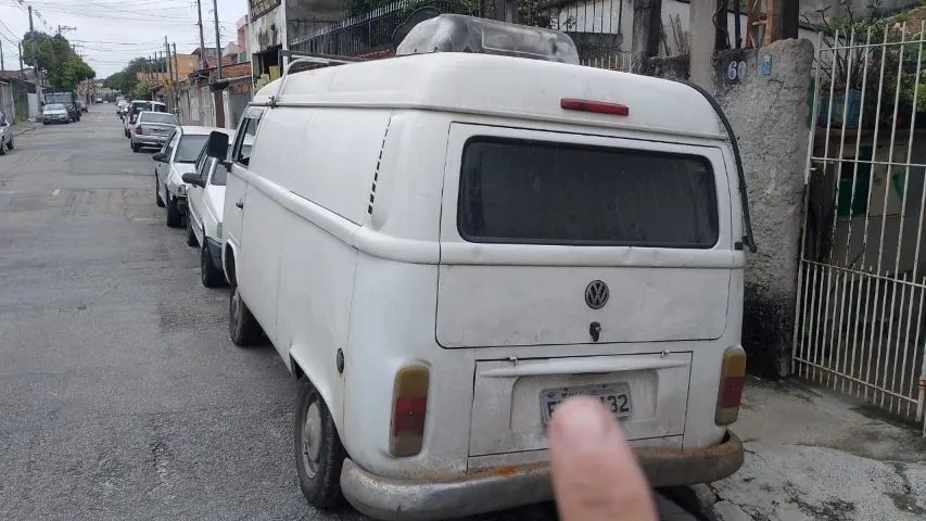 Volkswagen Kombi FURGÃO 2011