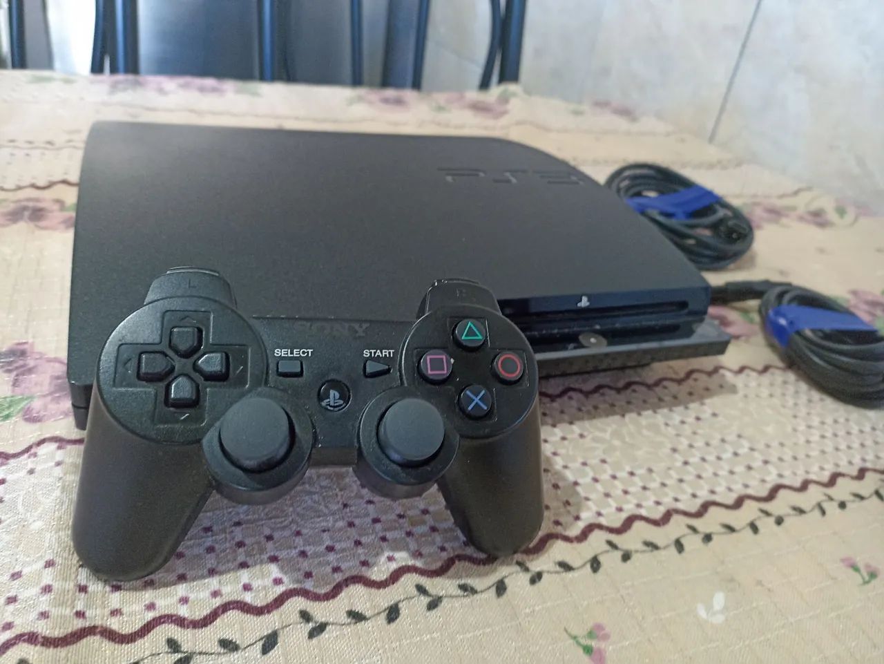 Playstation 3, funcionando perfeitamente, liberado, com jogos. Parcelo